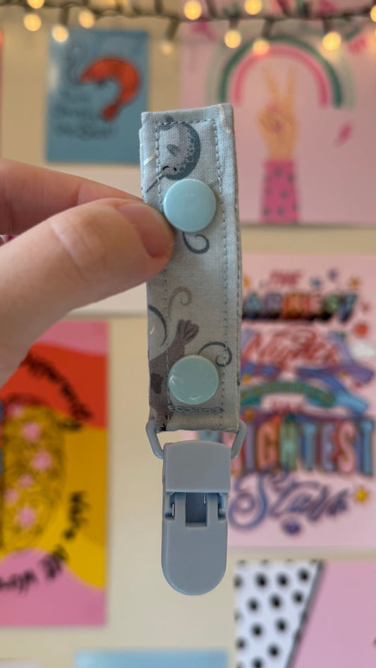 Playful seals Tubie clips