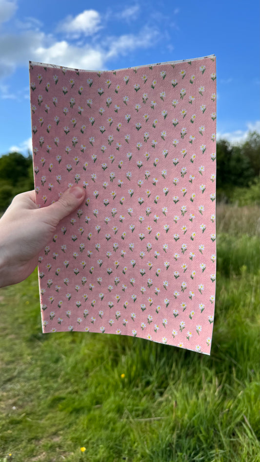 Extra large Tubie tape daisies on pink