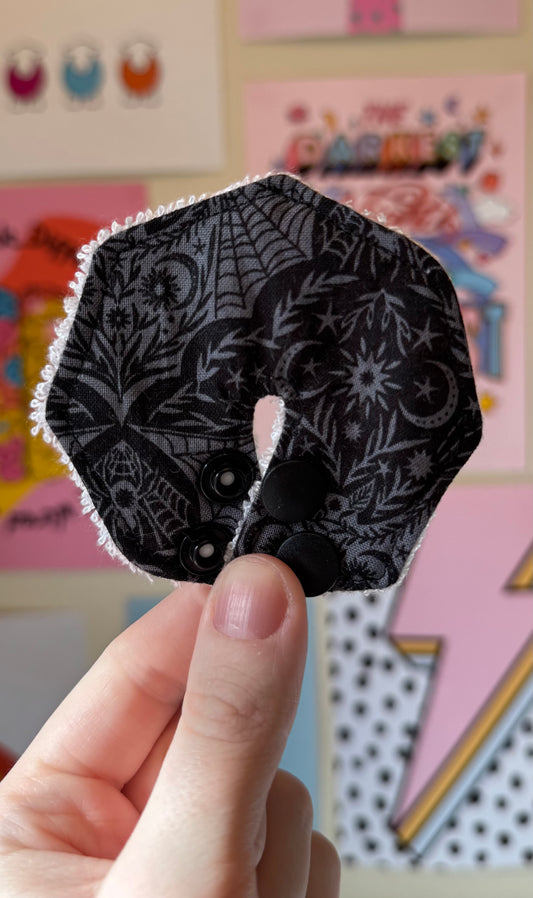 Gothic black Tubie pad